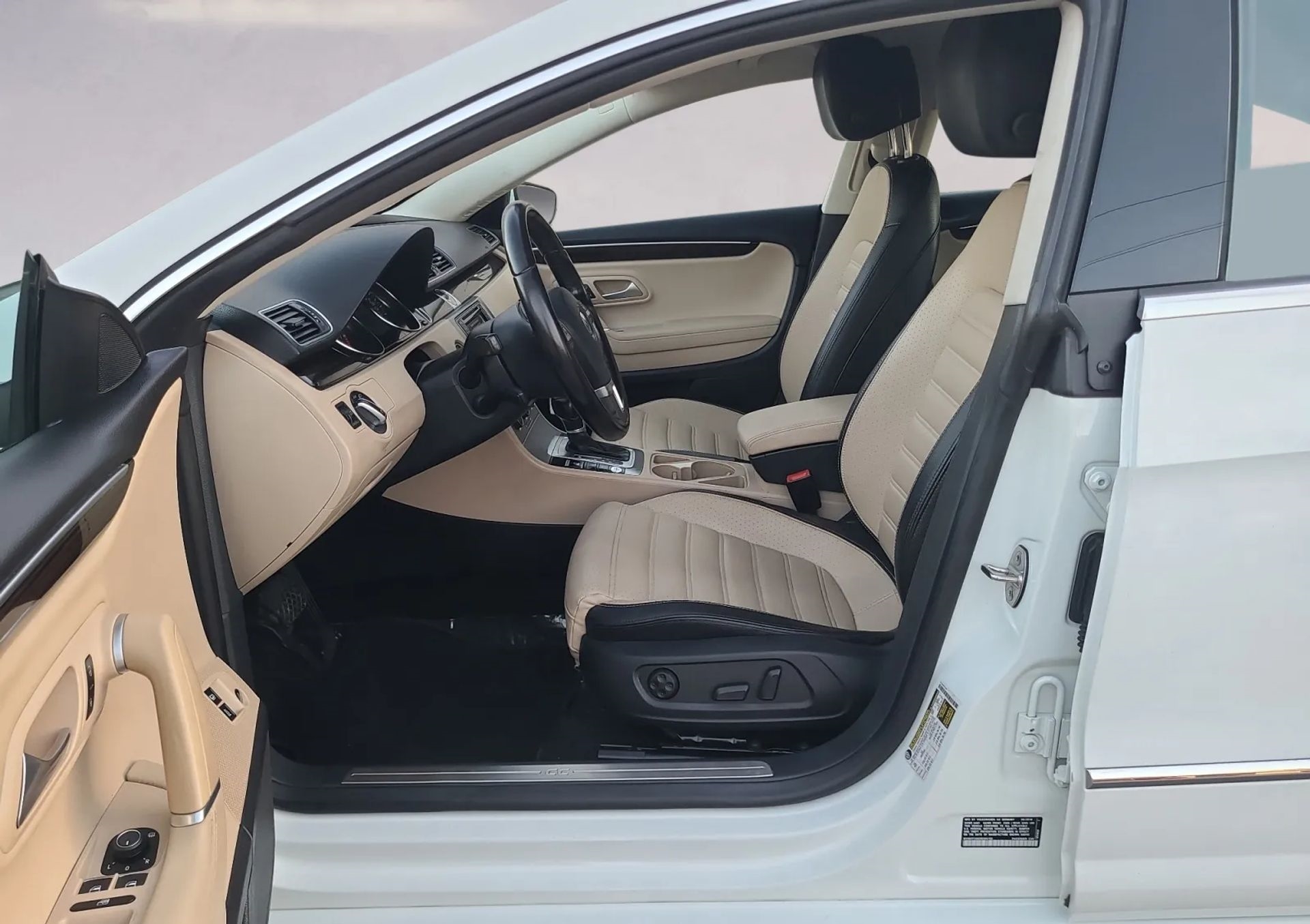 Volkswagen CC 2.0T Sport DSG PZEV 2017