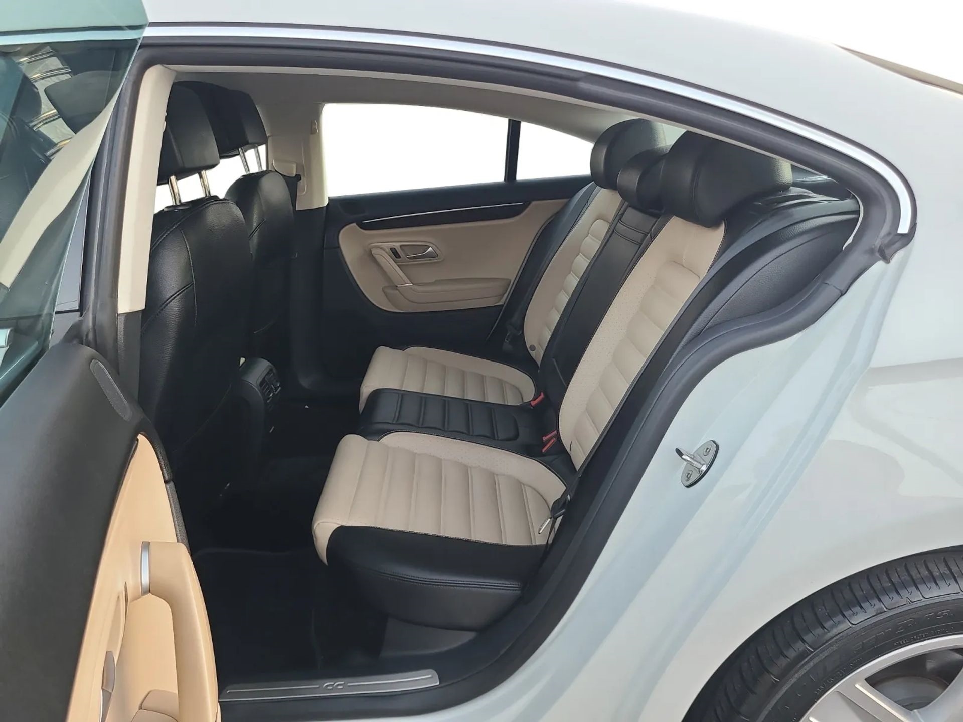 Volkswagen CC 2.0T Sport DSG PZEV 2017