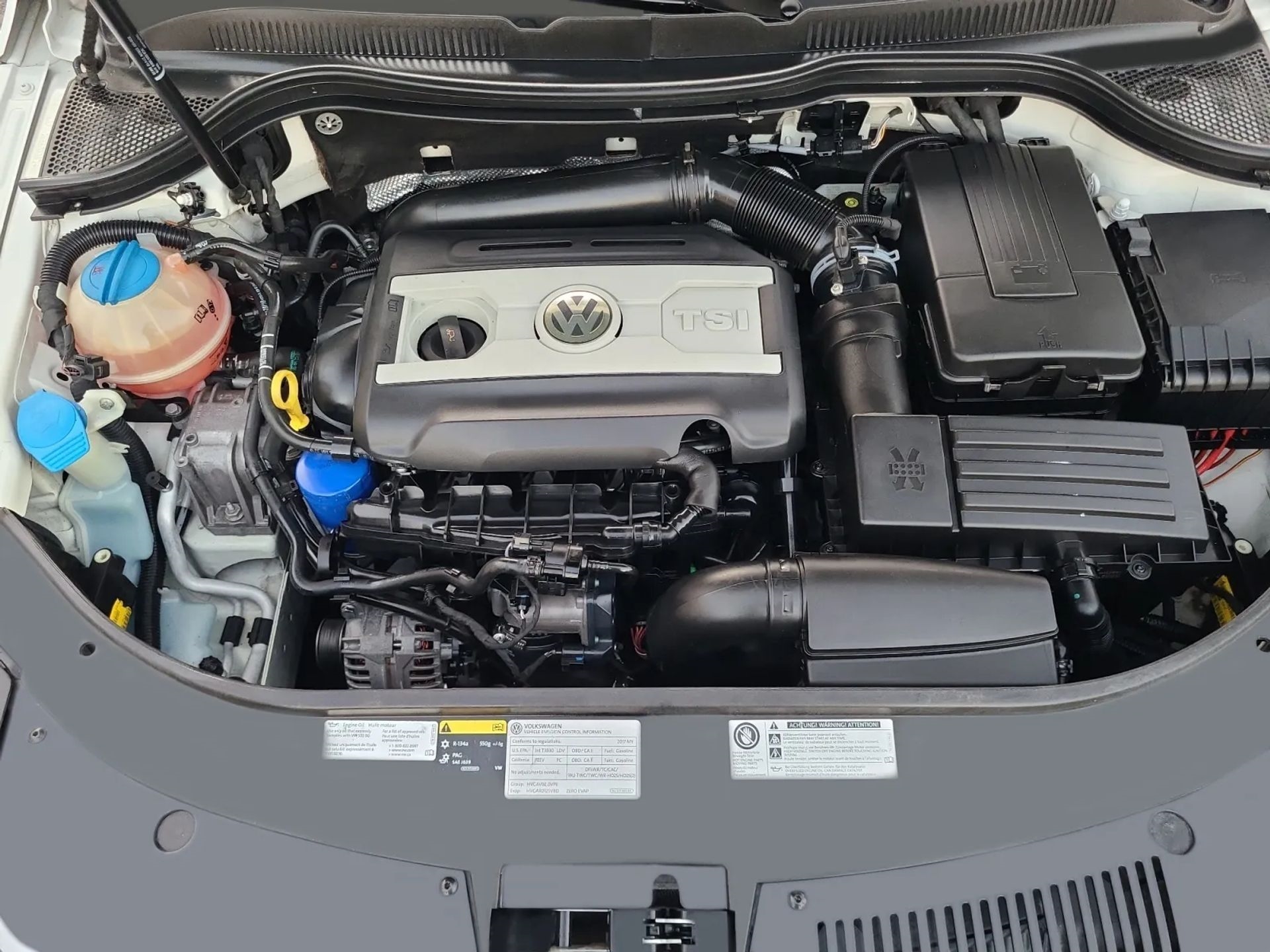 Volkswagen CC 2.0T Sport DSG PZEV 2017