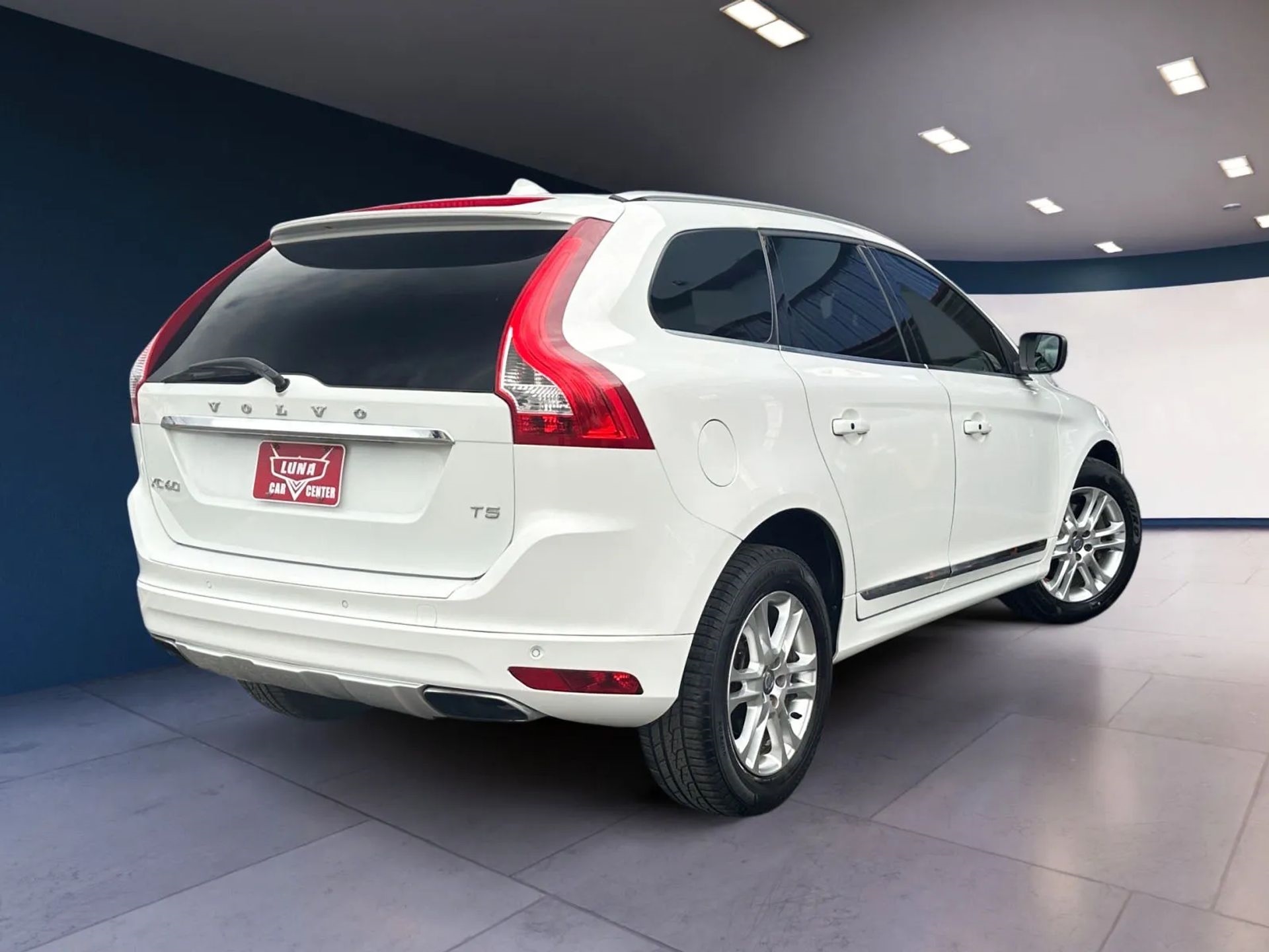 Volvo XC60 2015.5 FWD 4dr T5 Drive-E Premier 2015