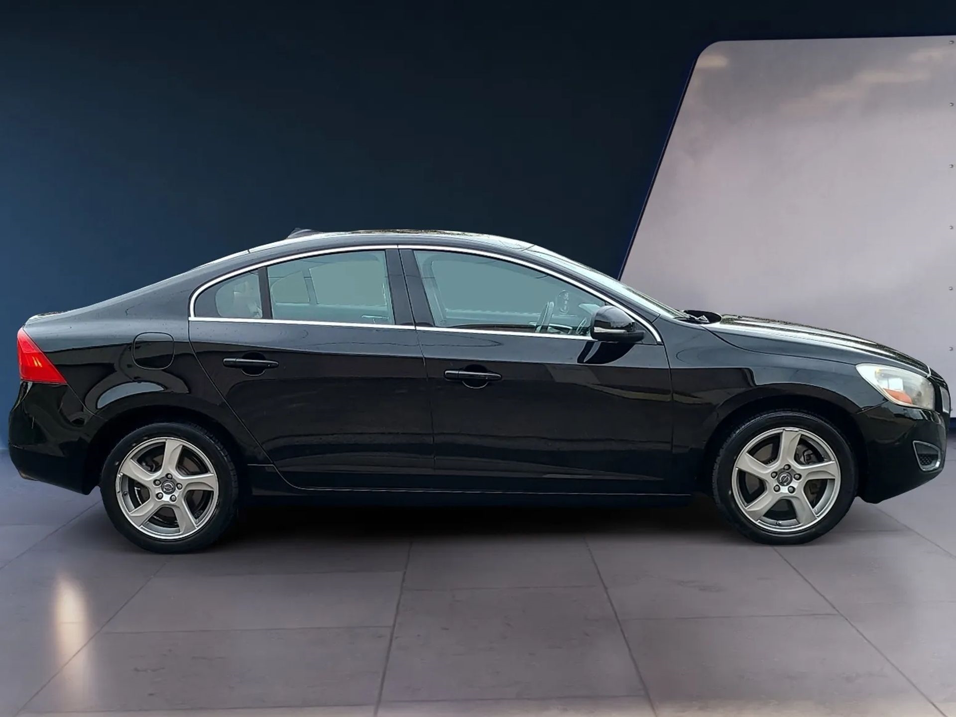 Volvo S60 FWD 4dr Sdn T5 2012