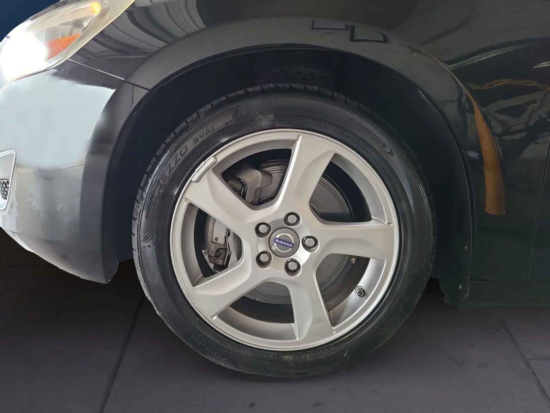 Volvo S60 FWD 4dr Sdn T5 2012