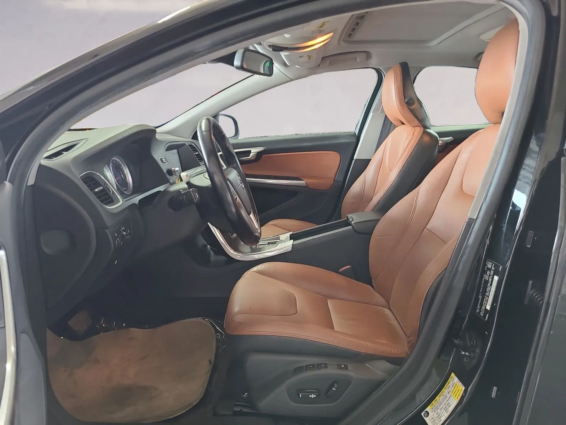 Volvo S60 FWD 4dr Sdn T5 2012