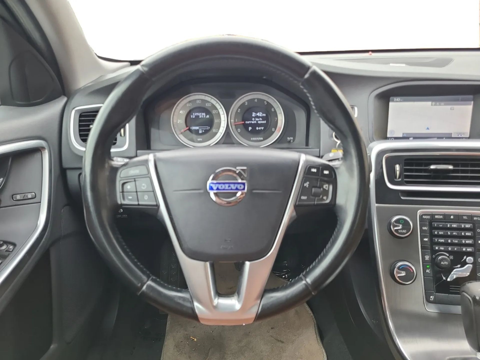 Volvo S60 FWD 4dr Sdn T5 2012