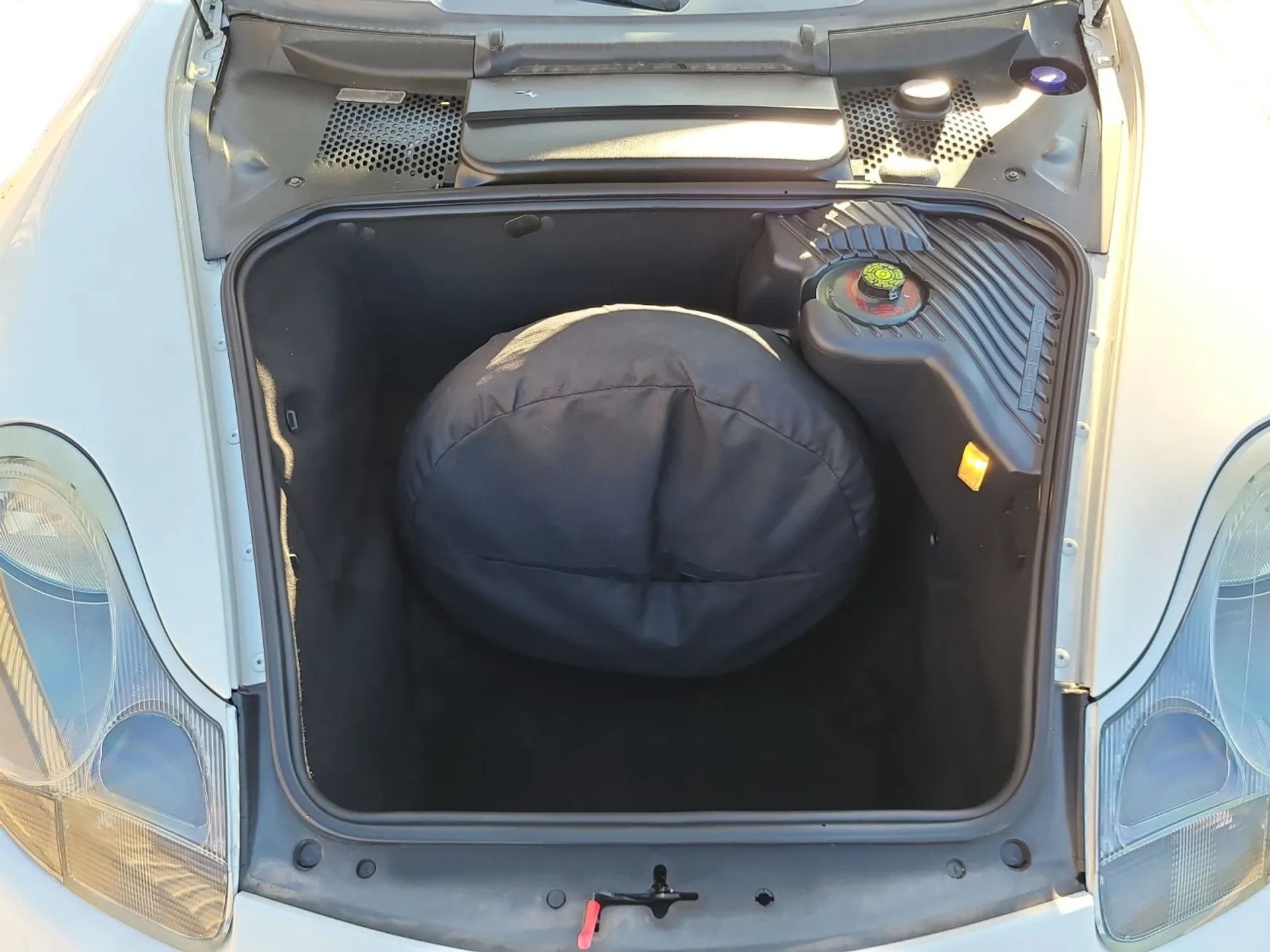 Porsche Boxster 2dr Roadster 5-Spd Manual 2003