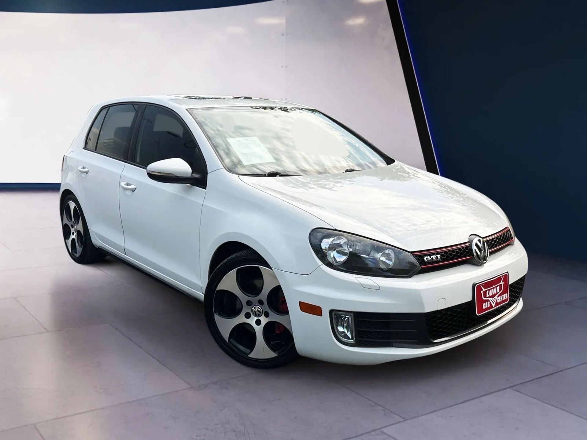 Volkswagen GTI 4dr HB DSG 2012
