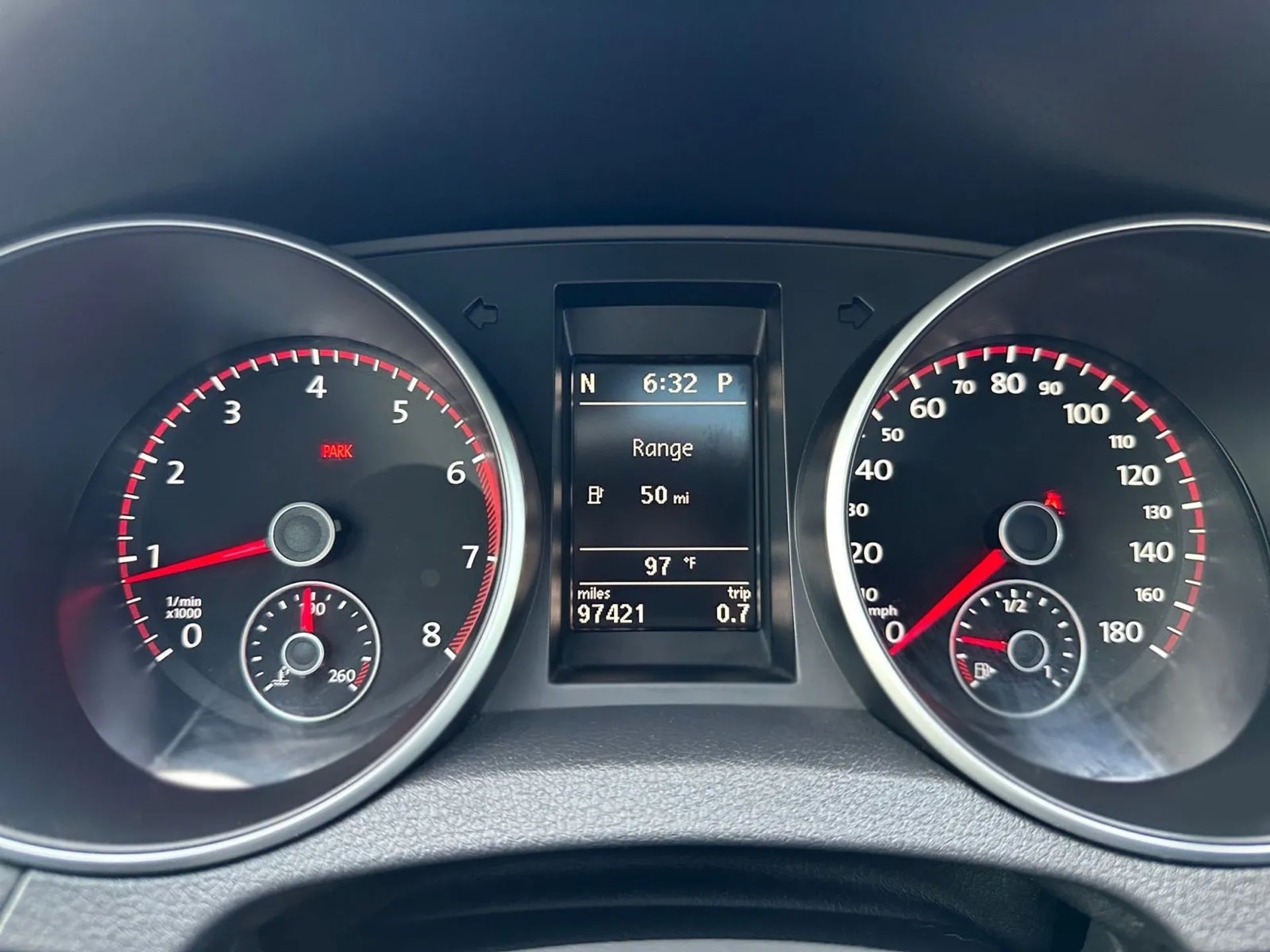 Volkswagen GTI 4dr HB DSG 2012