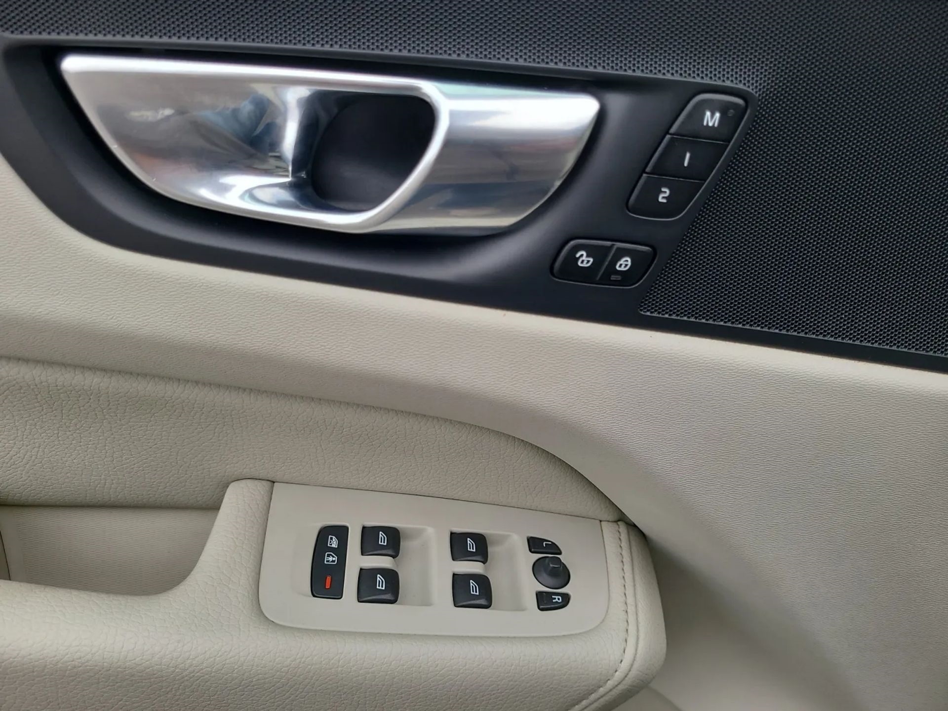 Volvo XC60 T5 AWD Momentum 2020