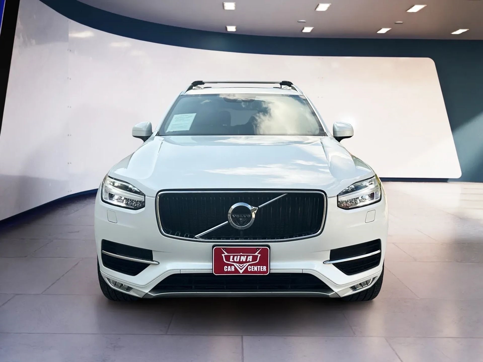 Volvo XC90 T6 AWD 7-Passenger Momentum 2017