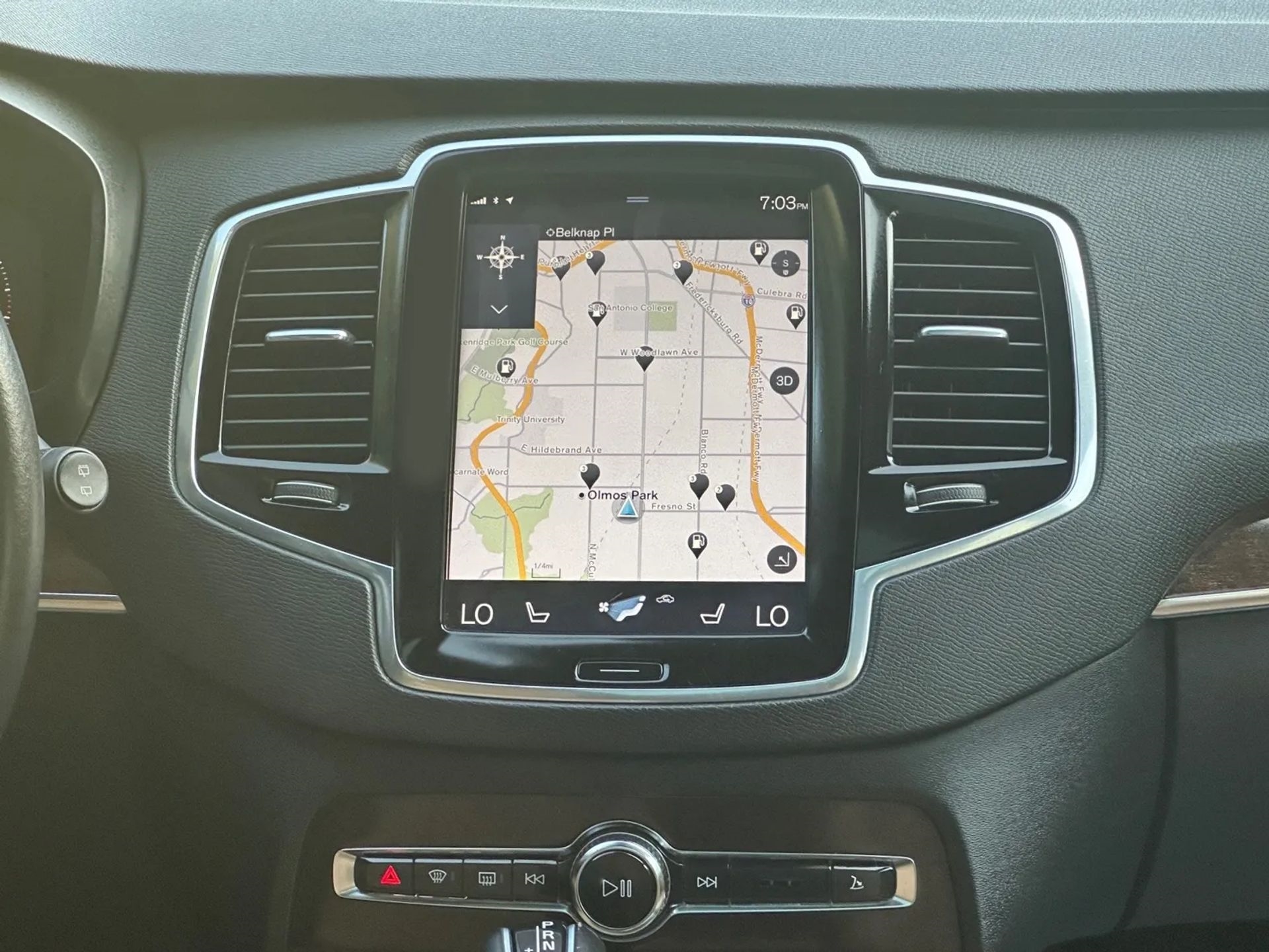 Volvo XC90 T6 AWD 7-Passenger Momentum 2017