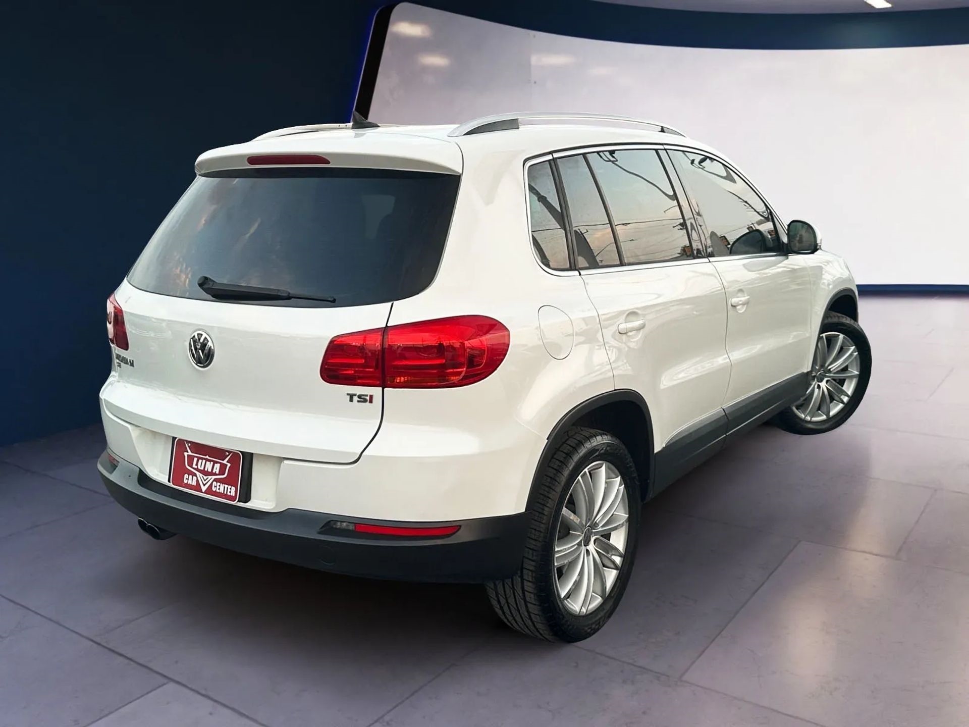 Volkswagen Tiguan 2WD 4dr Auto R-Line 2016