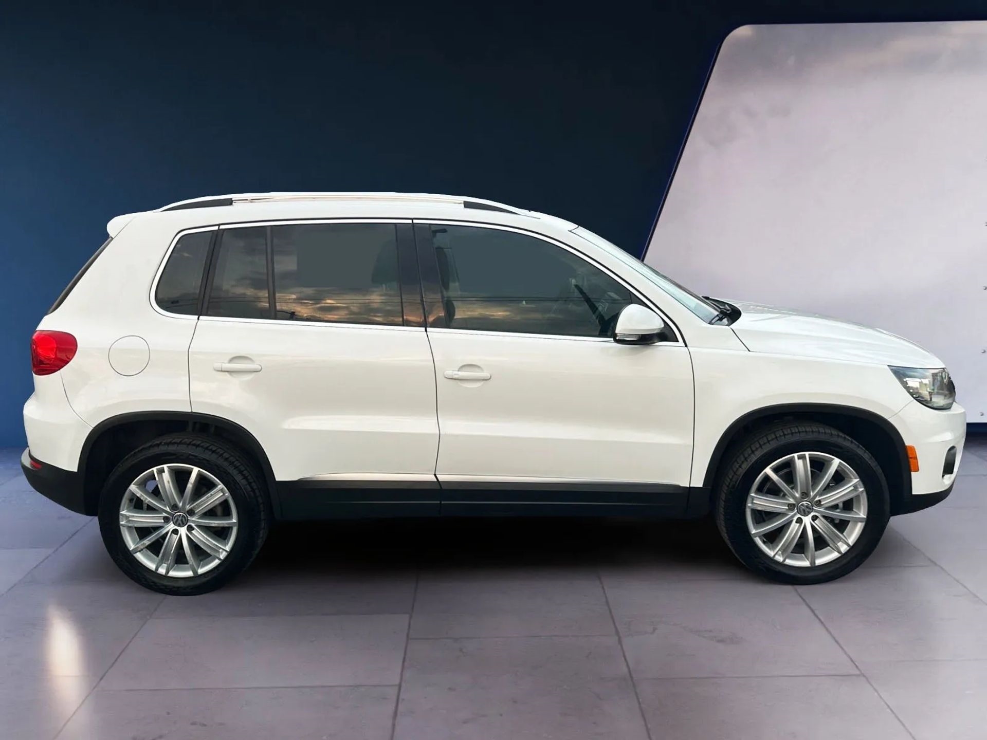 Volkswagen Tiguan 2WD 4dr Auto R-Line 2016