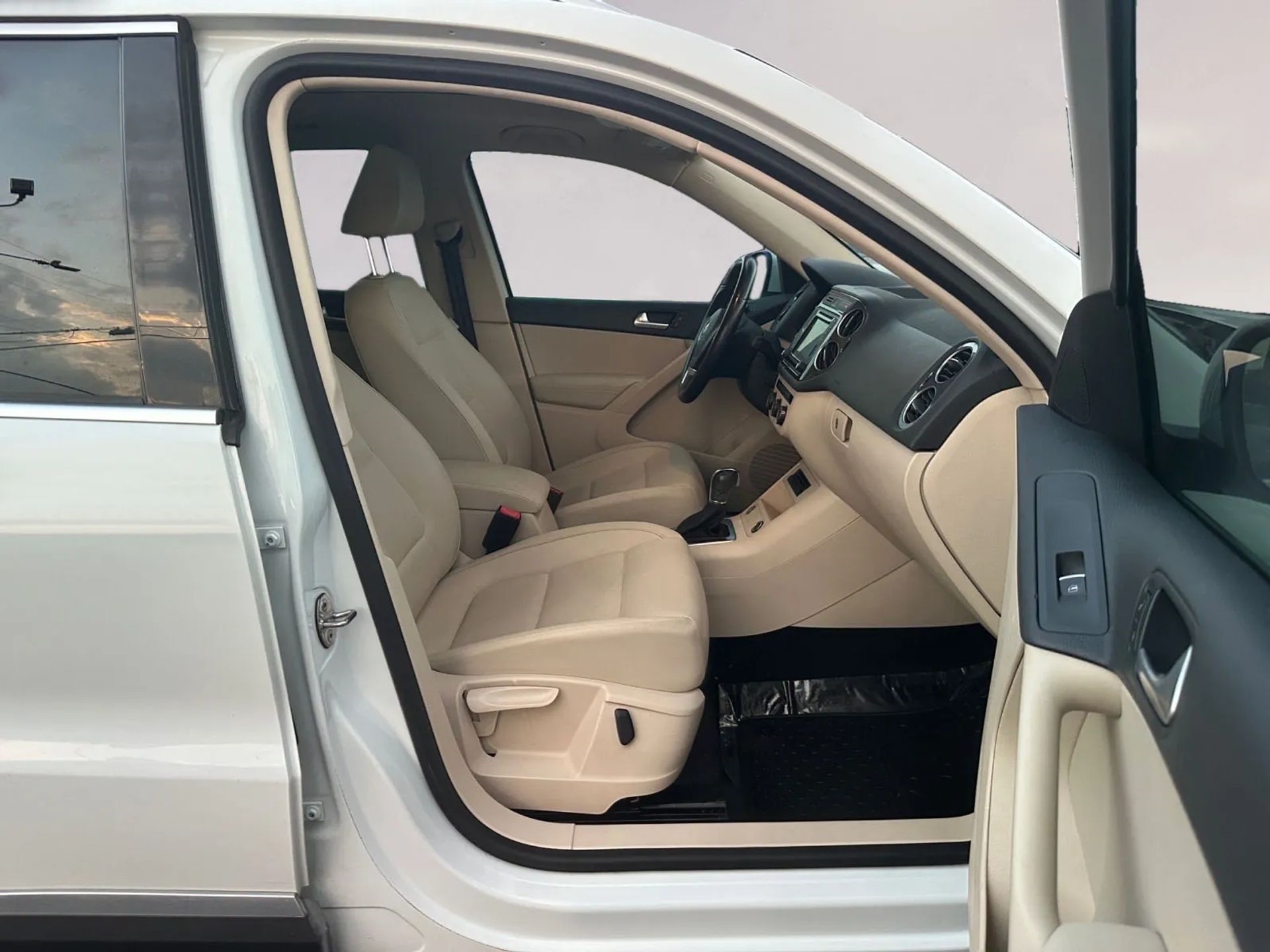 Volkswagen Tiguan 2WD 4dr Auto R-Line 2016