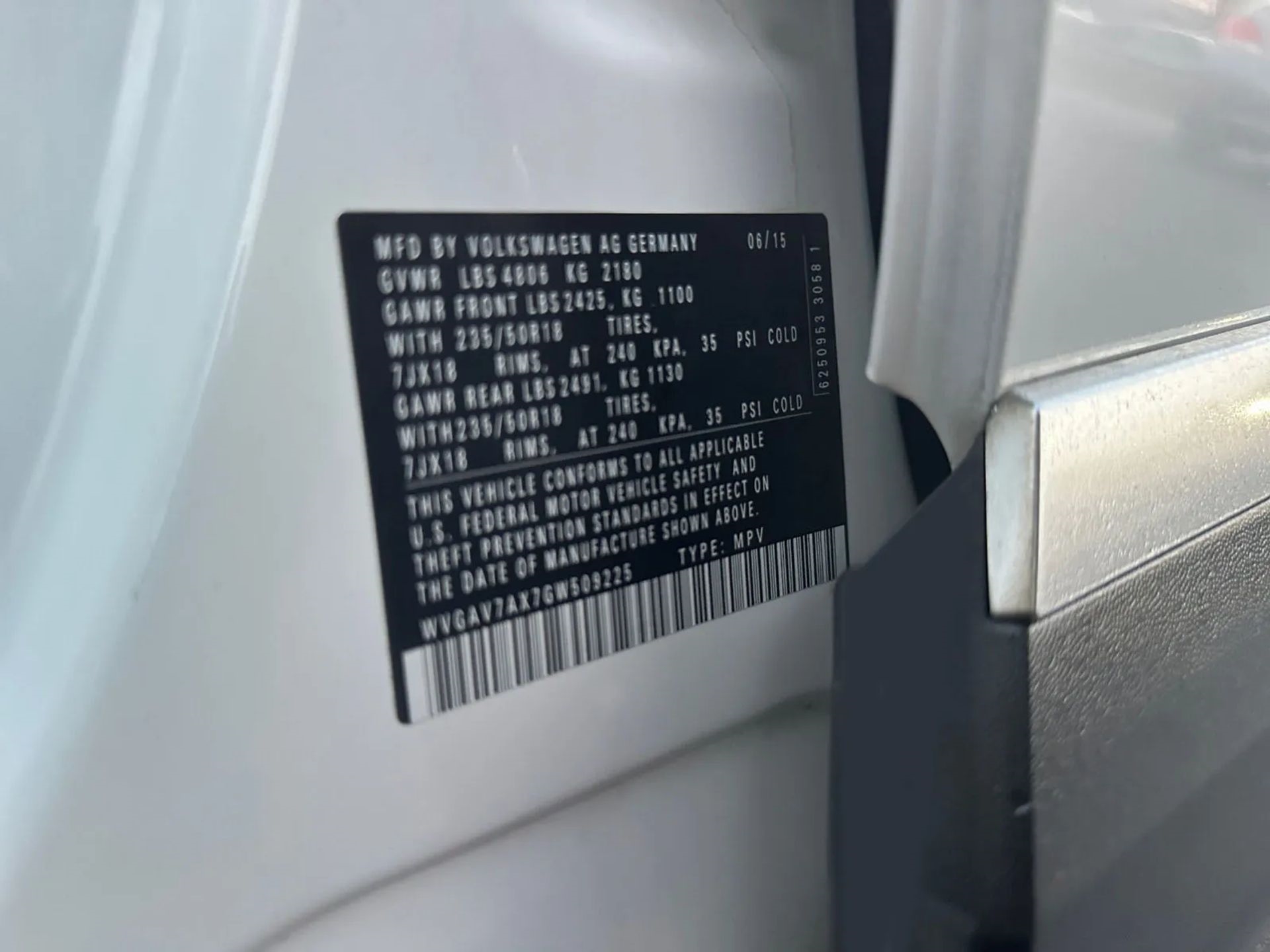 Volkswagen Tiguan 2WD 4dr Auto R-Line 2016