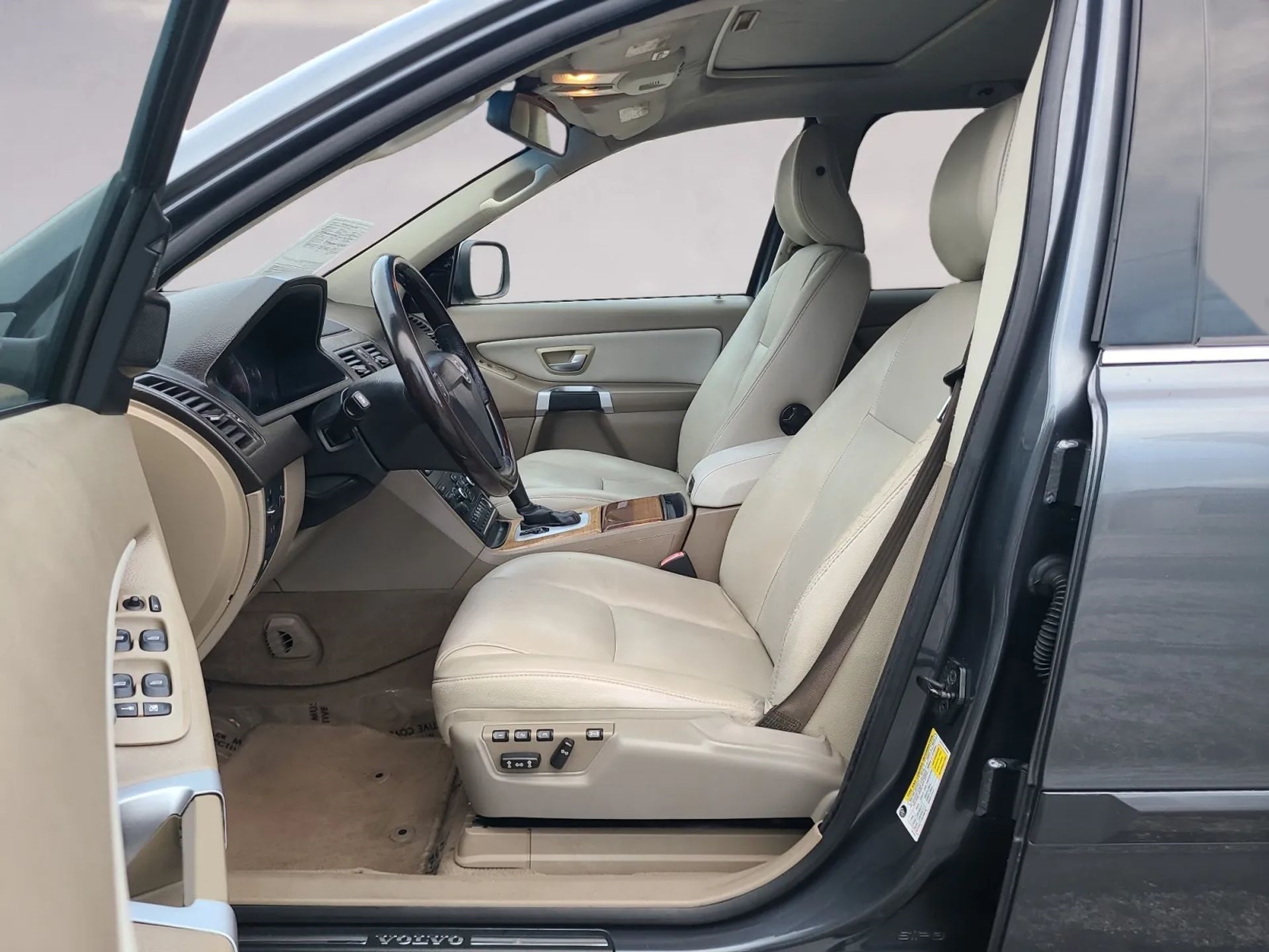 Volvo XC90 FWD 4dr I6 w/Snrf/3rd Row 2008