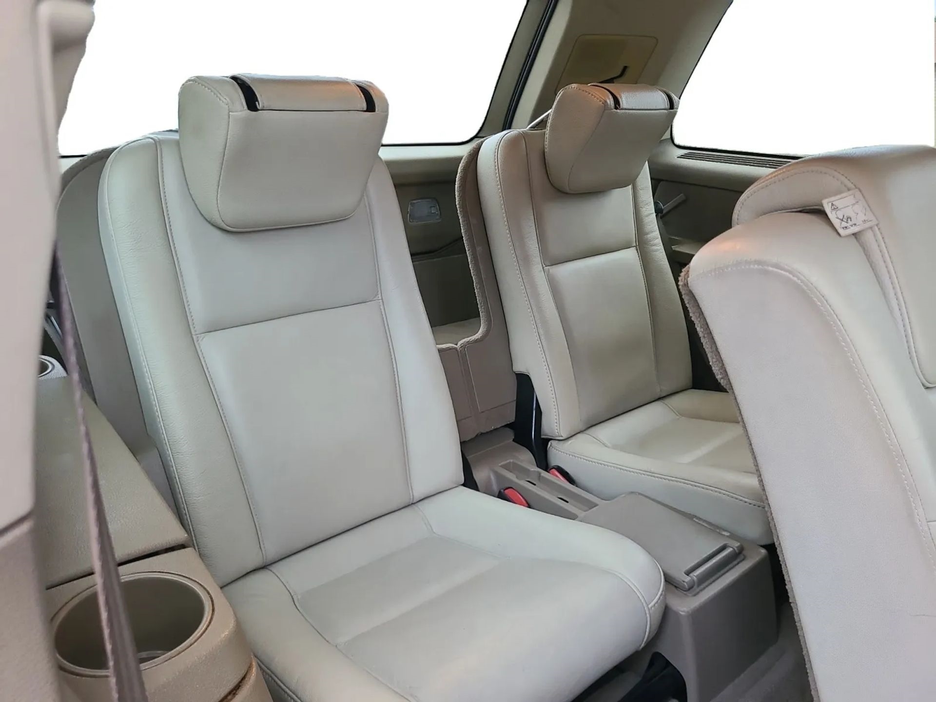 Volvo XC90 FWD 4dr I6 w/Snrf/3rd Row 2008