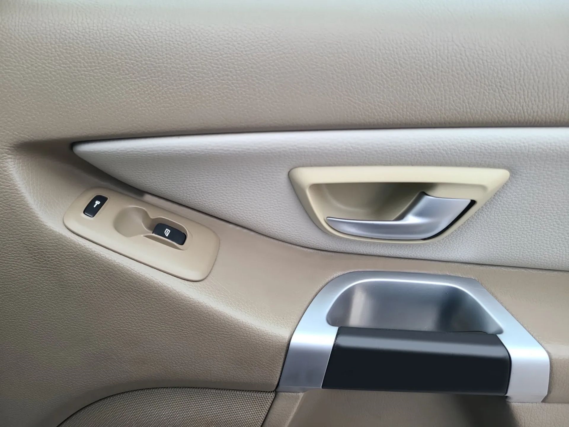 Volvo XC90 FWD 4dr I6 w/Snrf/3rd Row 2008