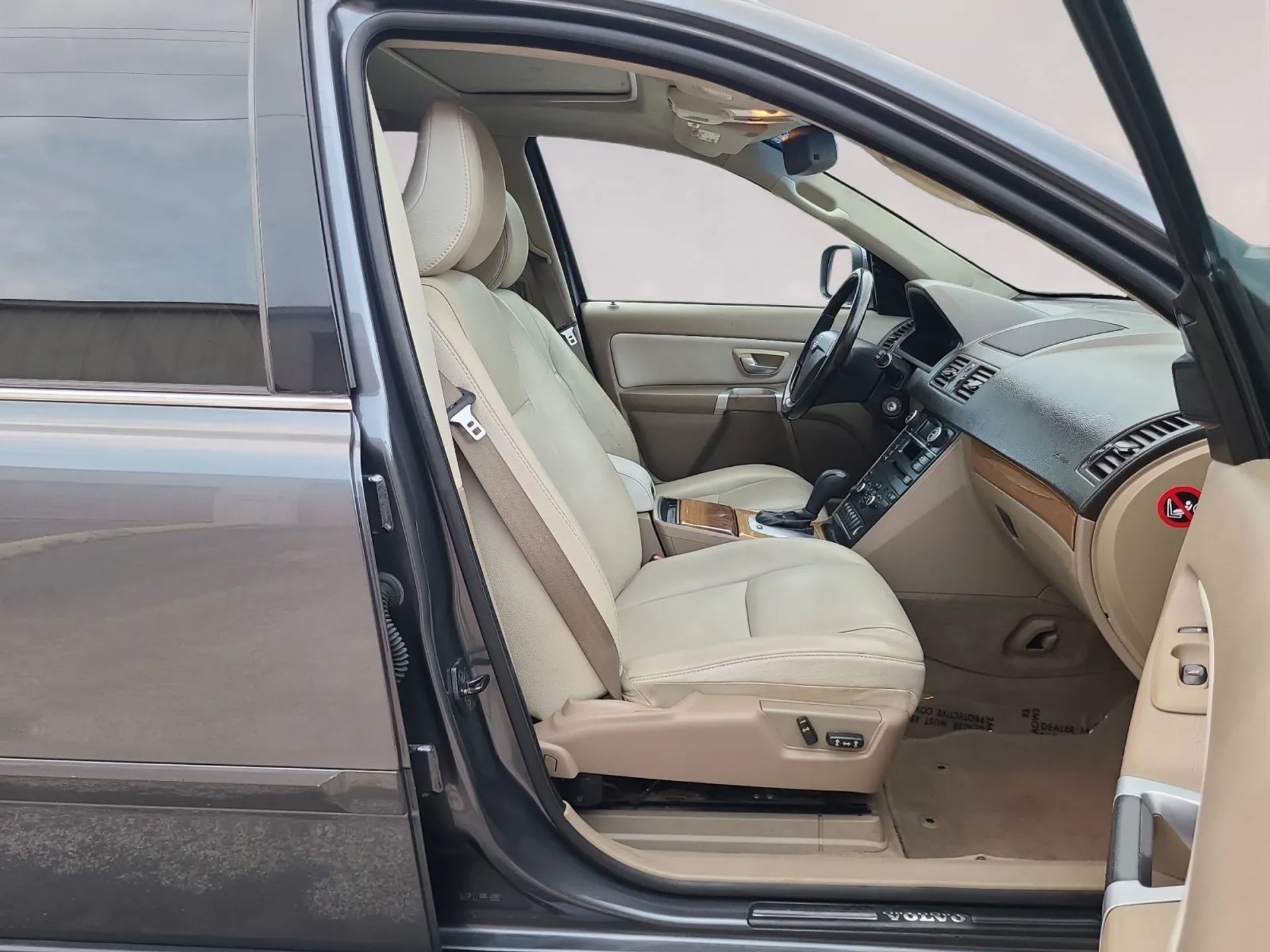 Volvo XC90 FWD 4dr I6 w/Snrf/3rd Row 2008