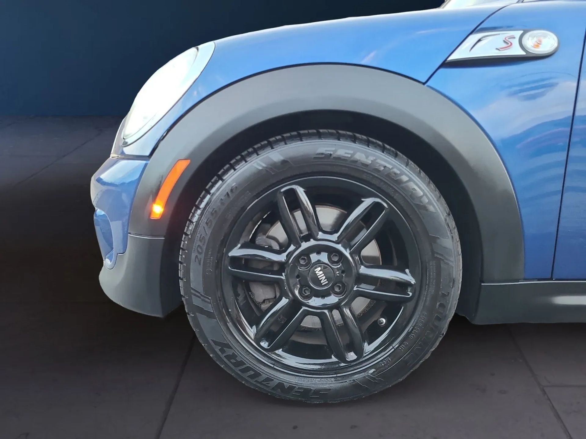 MINI Cooper Hardtop 2dr Cpe S 2012