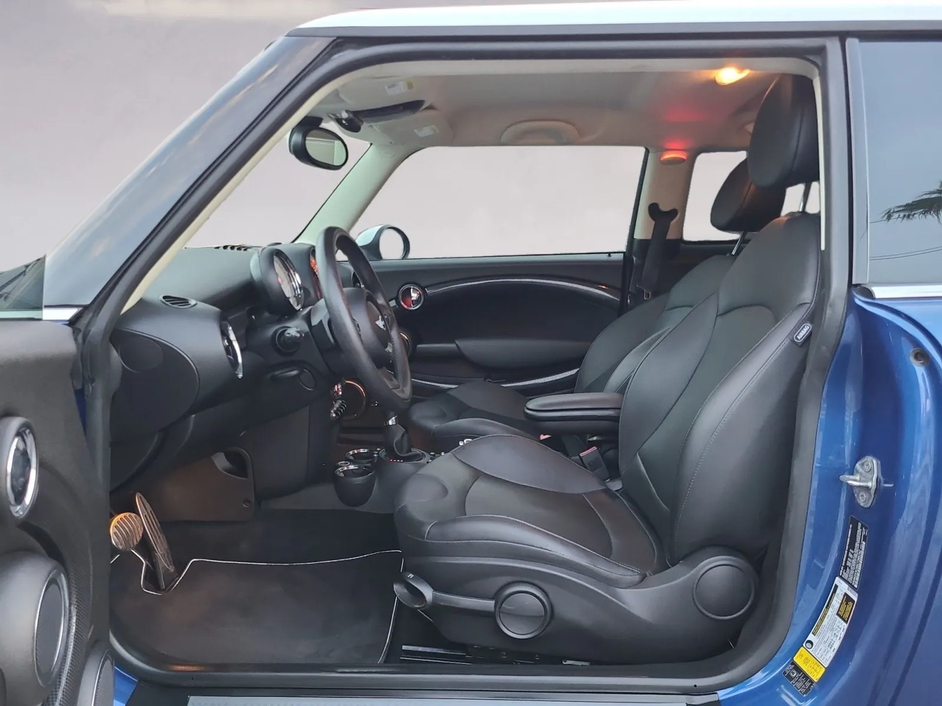 MINI Cooper Hardtop 2dr Cpe S 2012