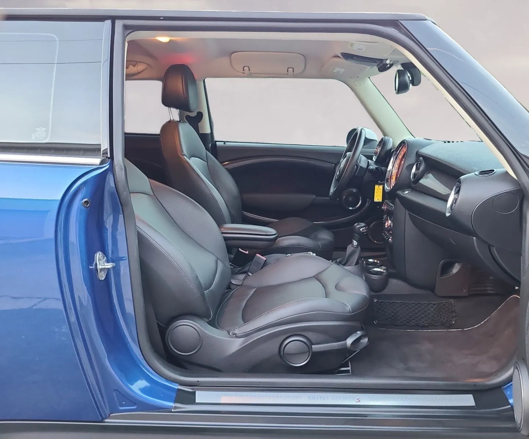MINI Cooper Hardtop 2dr Cpe S 2012
