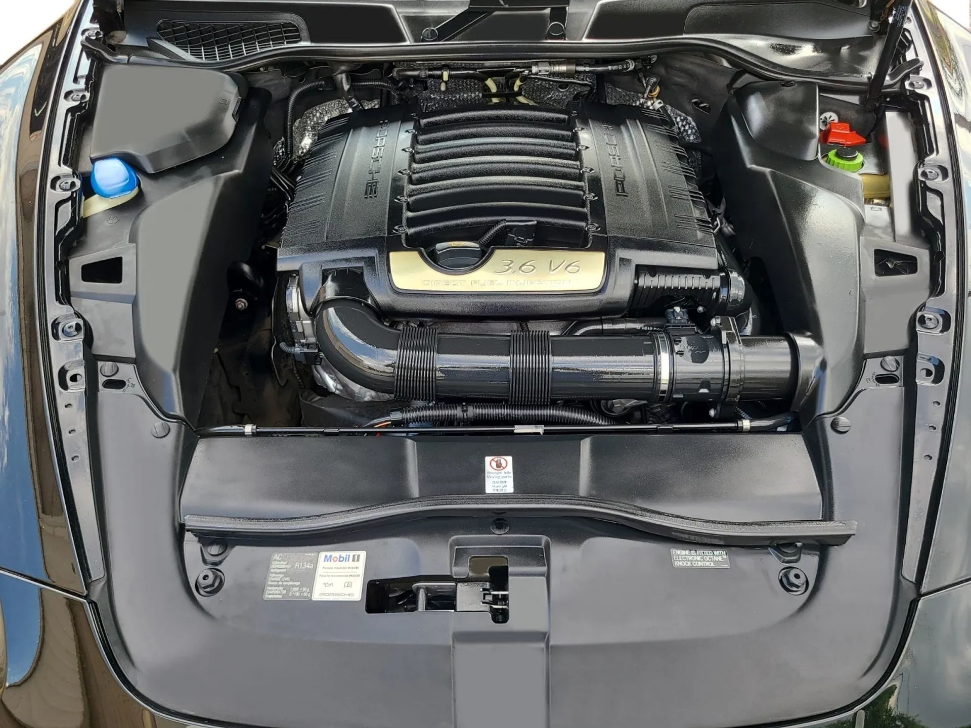 Porsche Cayenne AWD 4dr Manual 2014