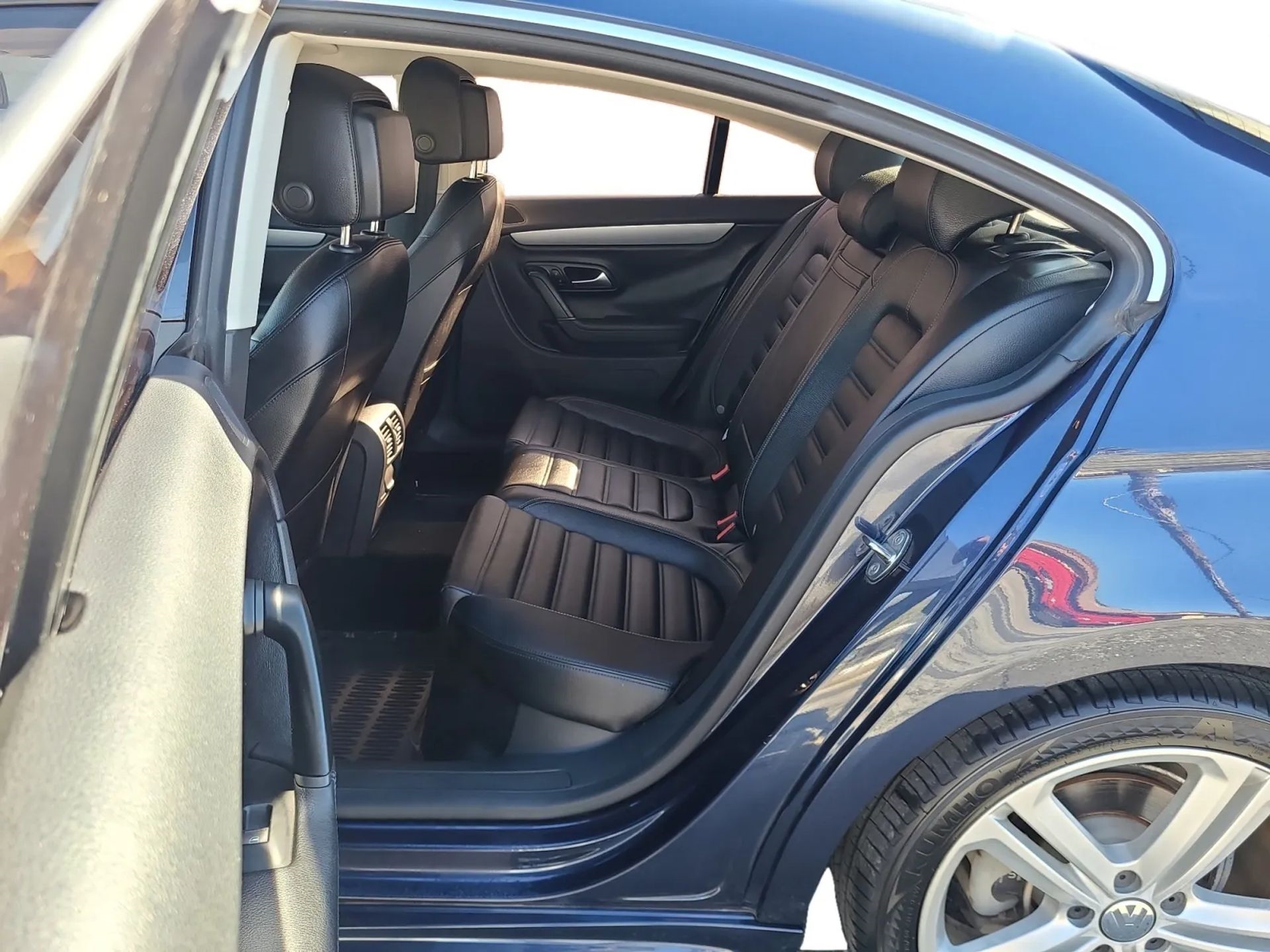 Volkswagen CC 4dr Sdn DSG R-Line 2015