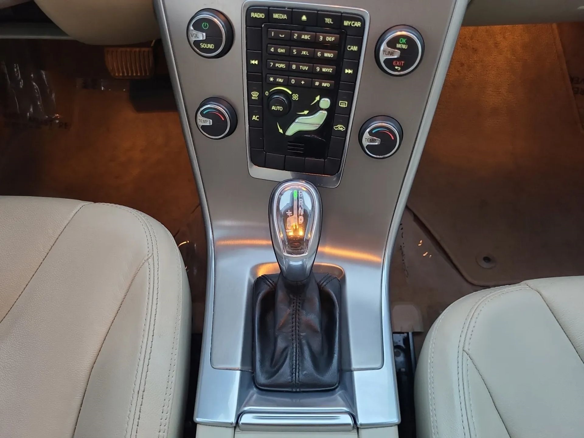 Volvo XC60 AWD 4dr T6 2013