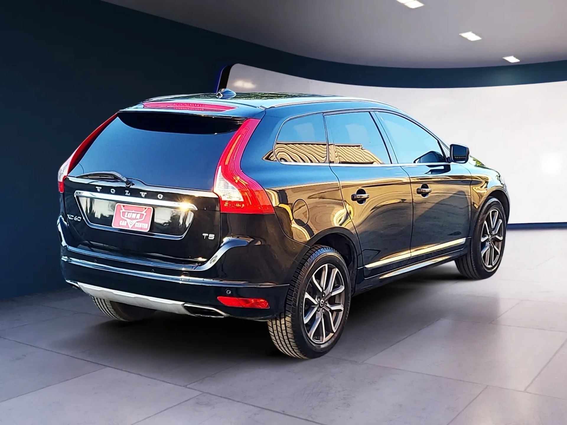 Volvo XC60 FWD 4dr T5 Drive-E Premier 2016