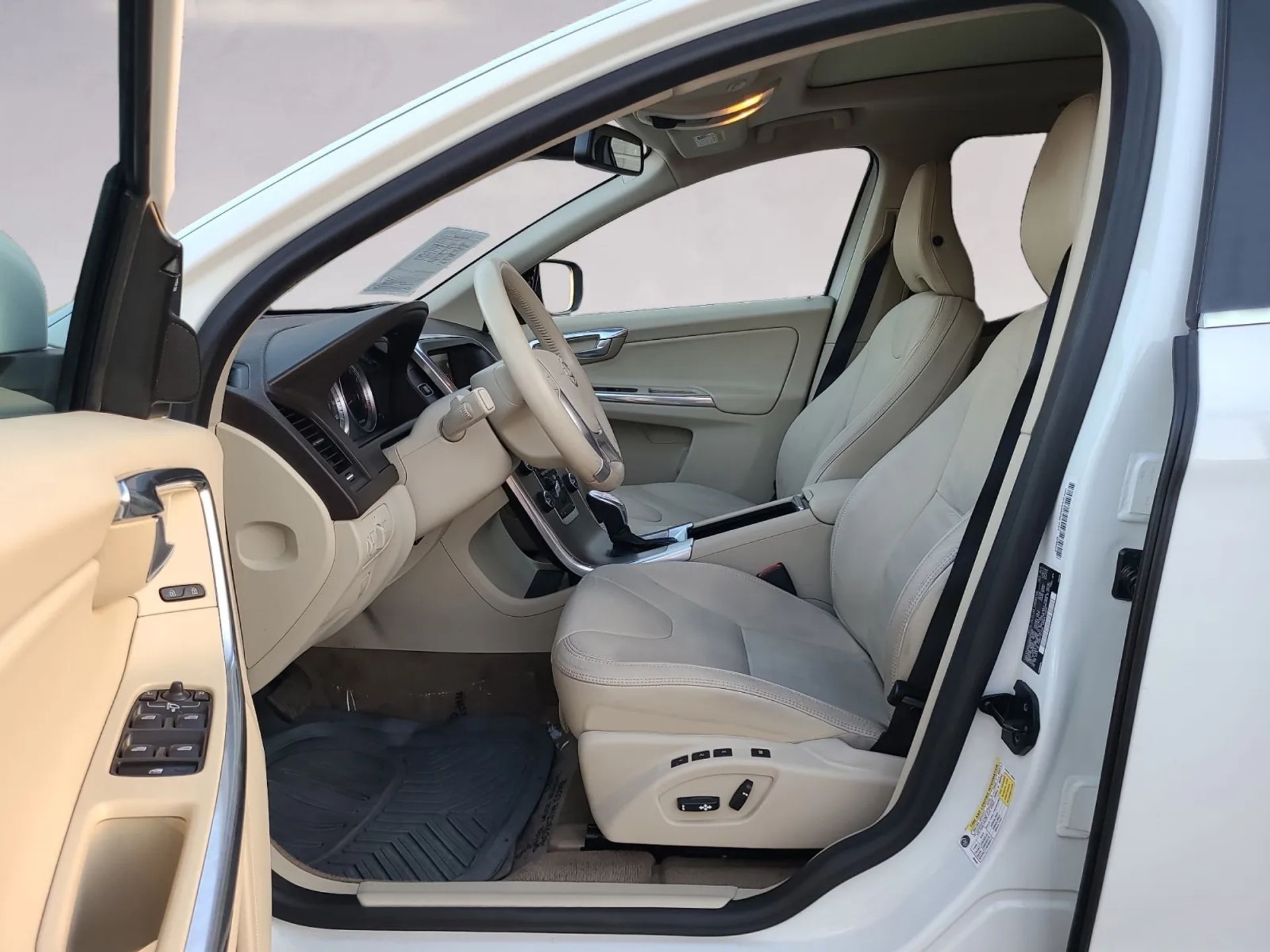 Volvo XC60 AWD 4dr T6 2013