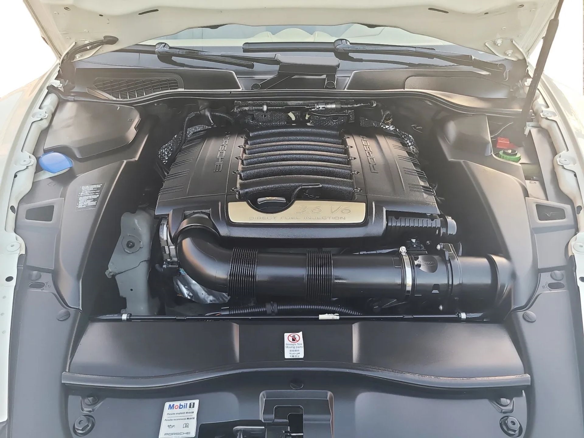 Porsche Cayenne AWD 4dr Manual 2012