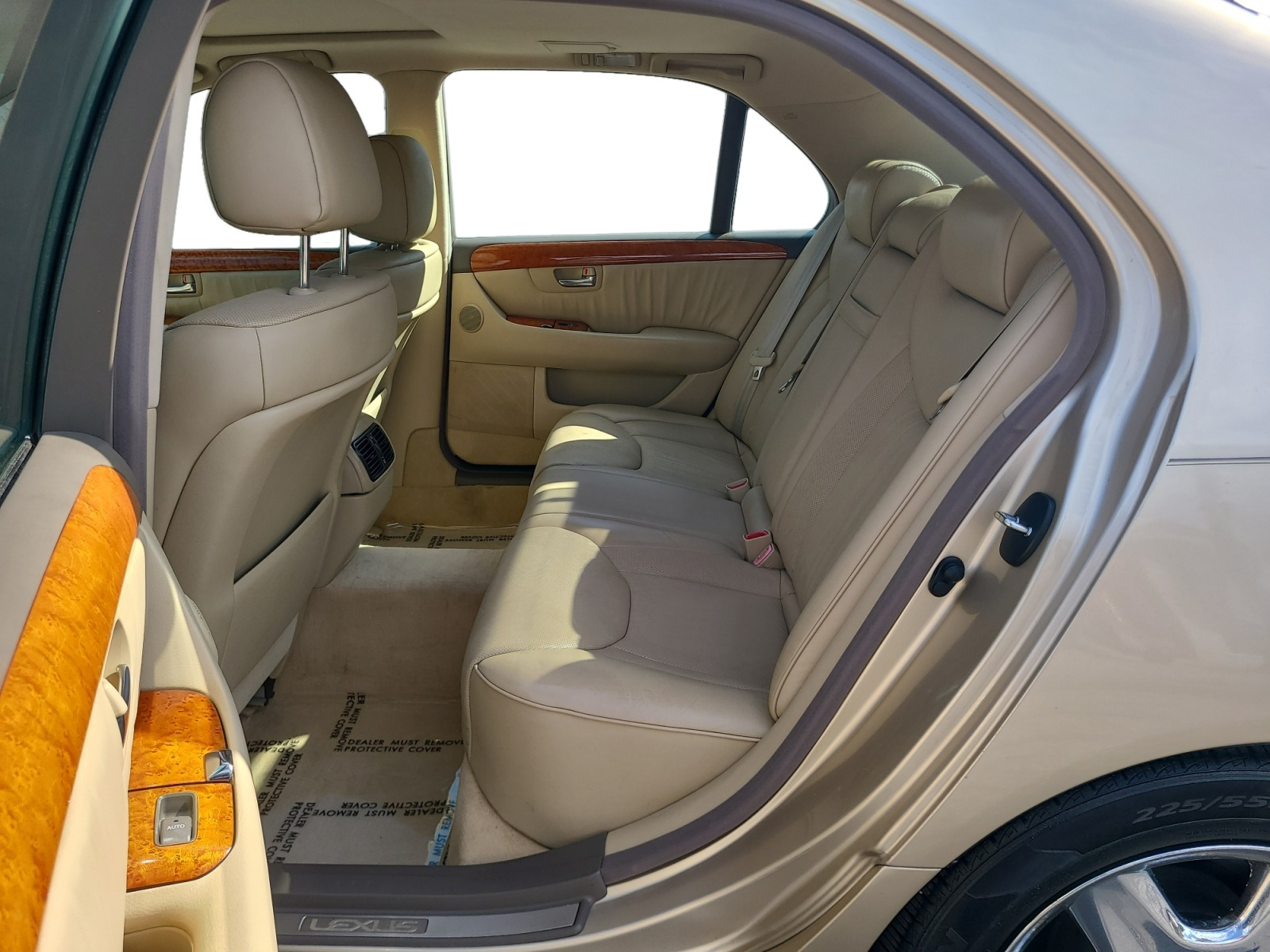 Lexus LS 430 4dr Sdn 2005