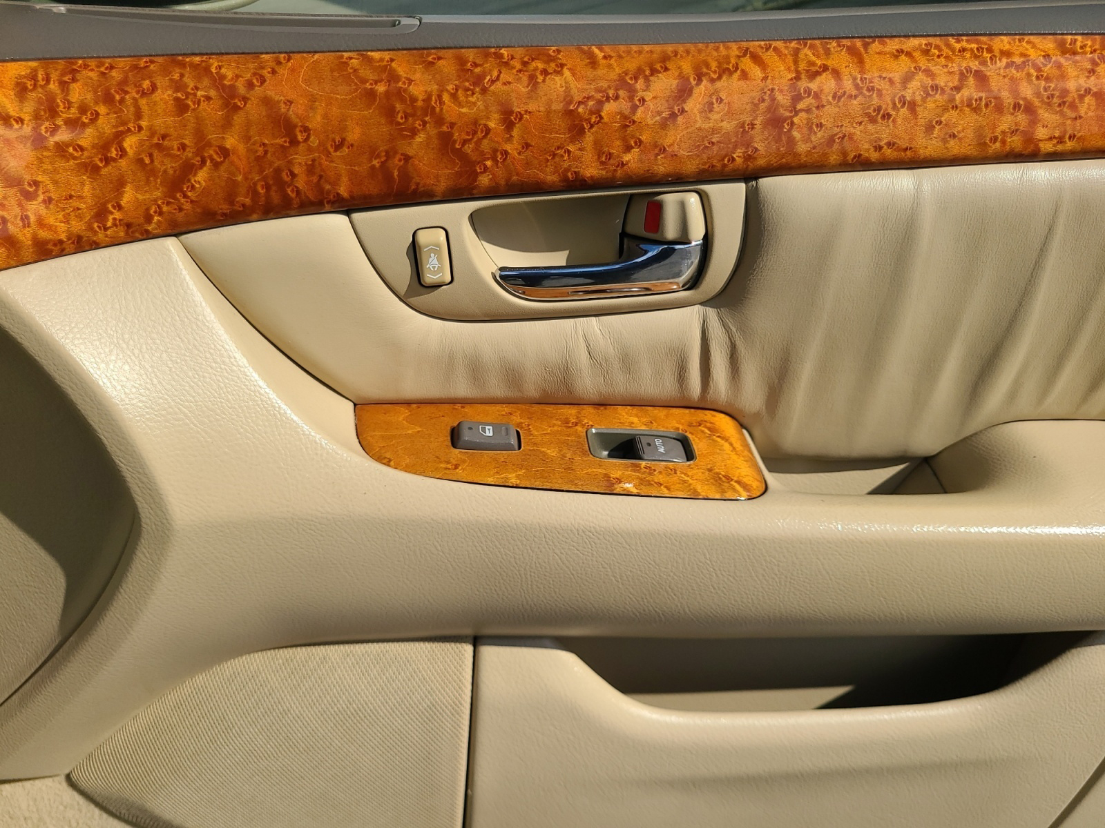 Lexus LS 430 4dr Sdn 2005