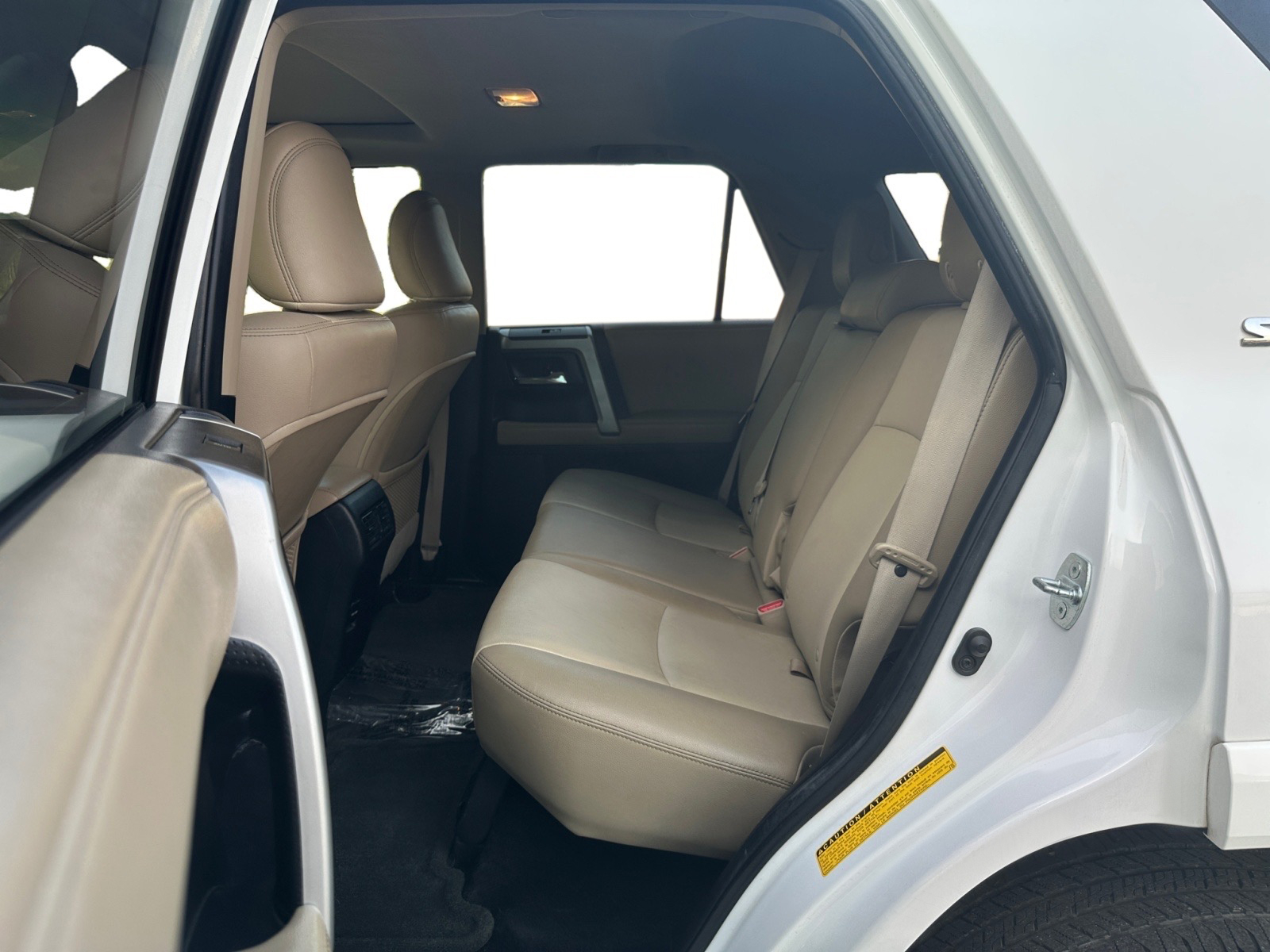 Toyota 4Runner RWD 4dr V6 SR5 Premium (Natl) 2014