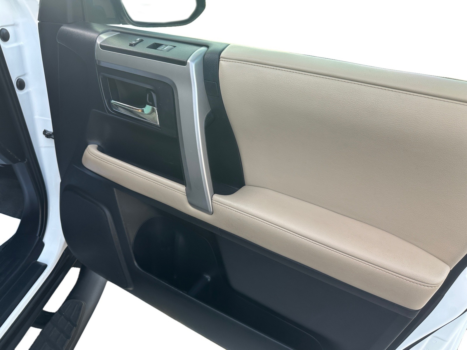 Toyota 4Runner RWD 4dr V6 SR5 Premium (Natl) 2014