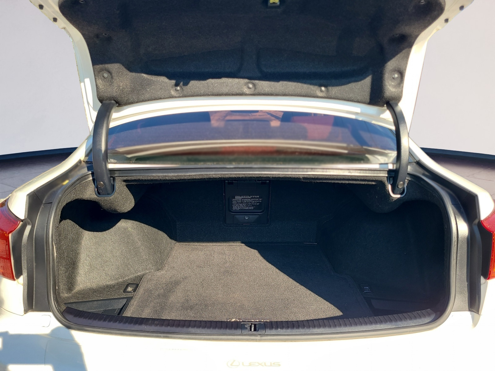 Lexus IS 250 4dr Sport Sdn Man RWD 2011