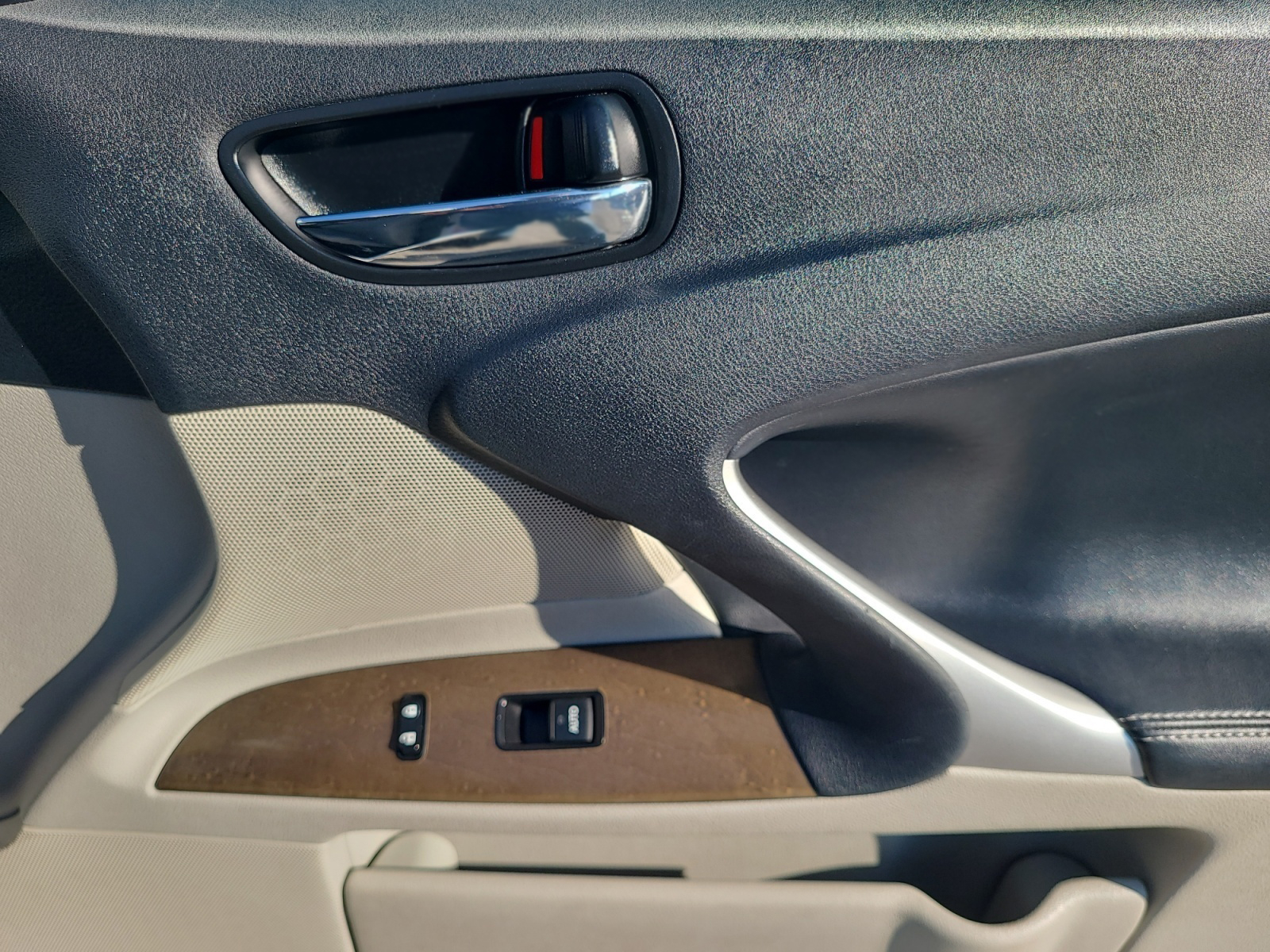 Lexus IS 250 4dr Sport Sdn Man RWD 2011