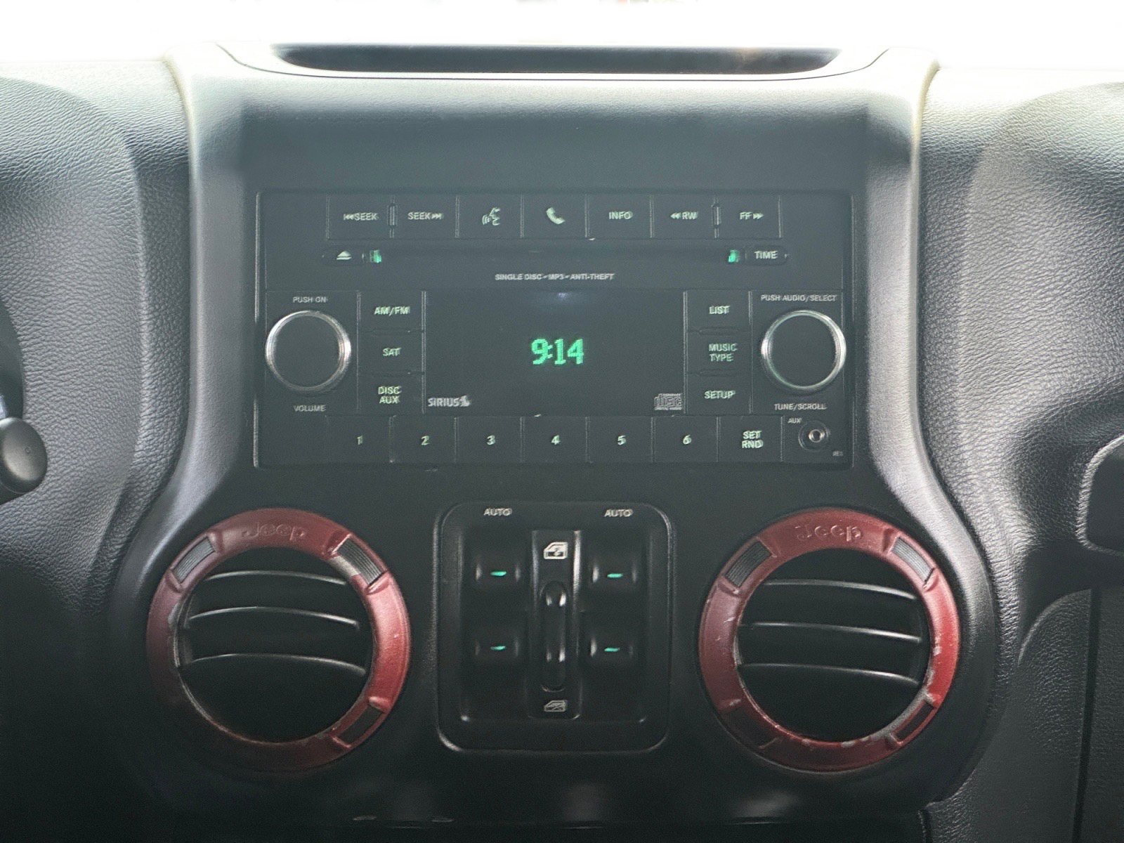 Jeep Wrangler Unlimited 4WD 4dr Sport 2013