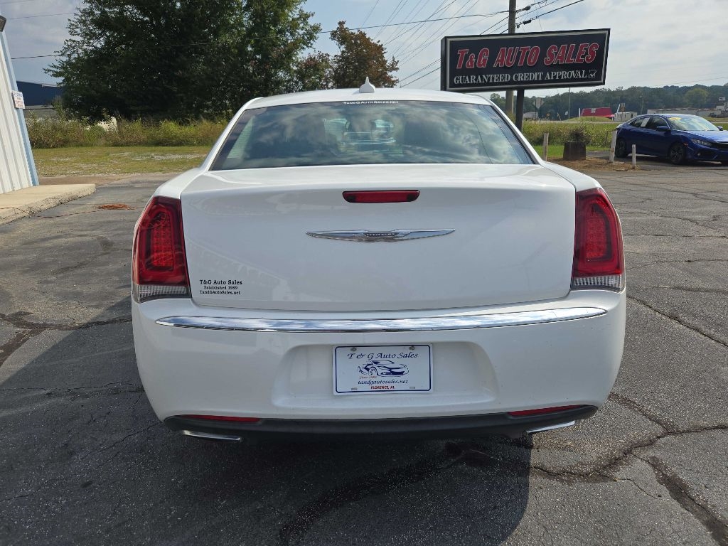 2016 Chrysler 300 Limited