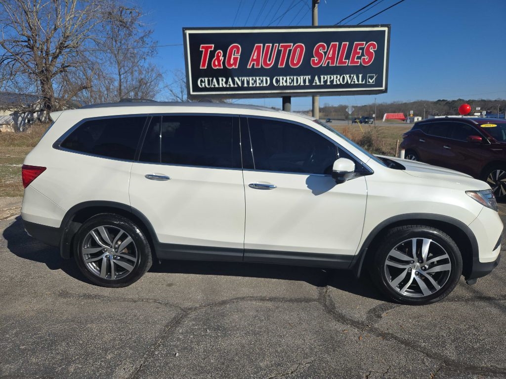 2017 Honda Pilot Touring 2WD