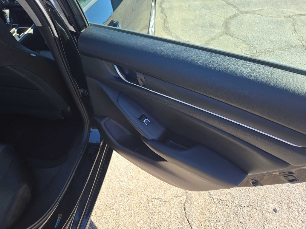 Honda Accord LX CVT 2018