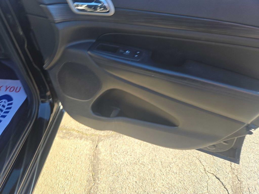 Jeep Grand Cherokee Laredo 2WD 2019