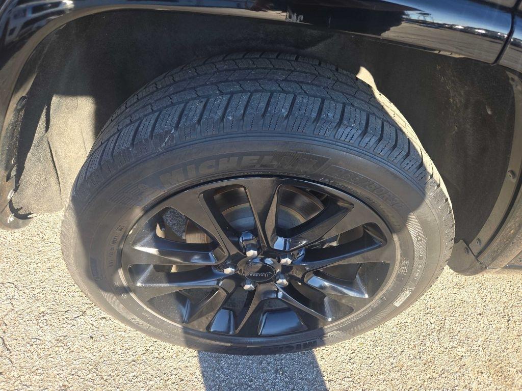 Jeep Grand Cherokee Laredo 2WD 2019