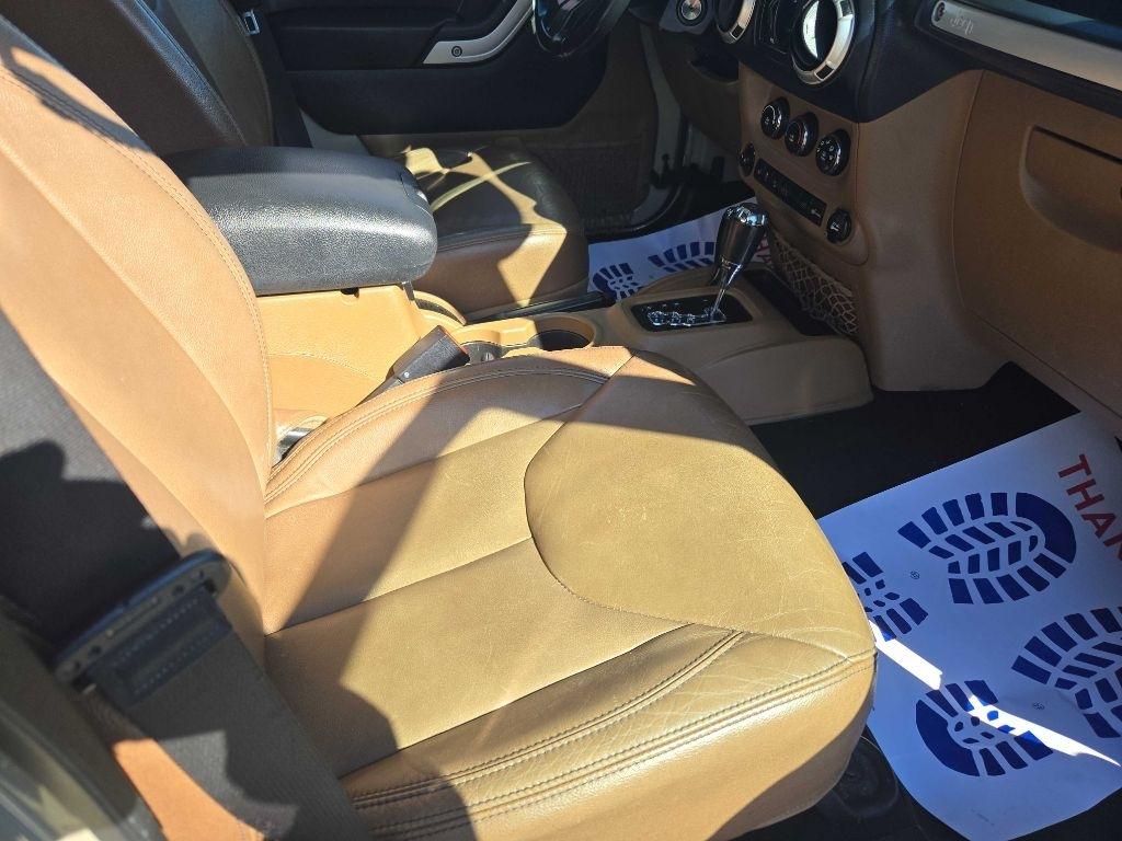 Jeep Wrangler Unlimited Sahara 4WD 2017