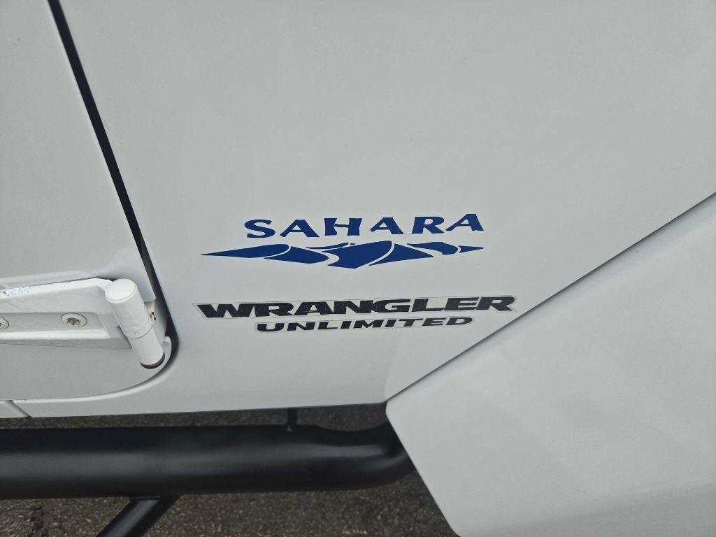 Jeep Wrangler Unlimited Sahara 4WD 2015