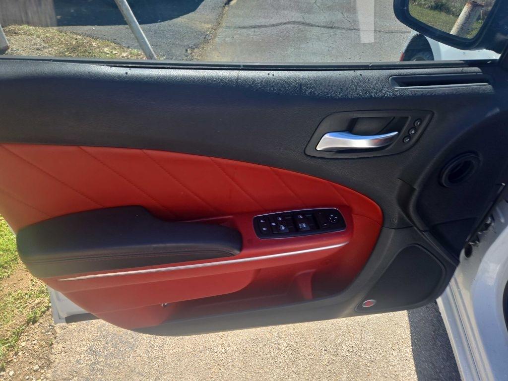 Dodge Charger SXT 2016