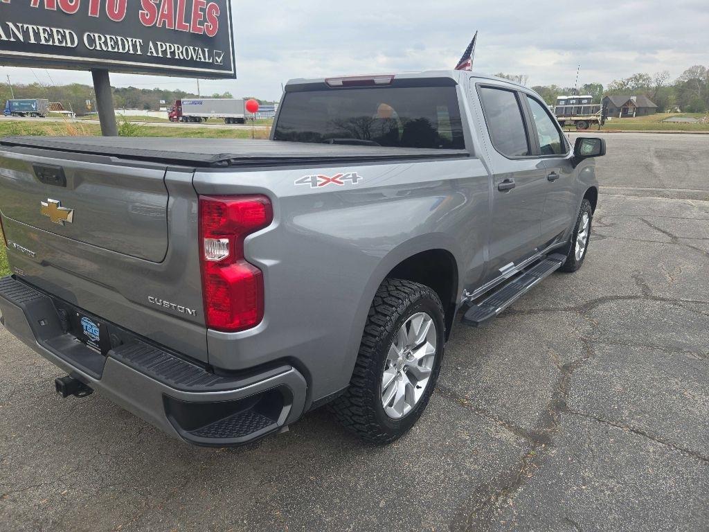 Chevrolet Silverado 1500 Custom Crew Cab 4WD 2023