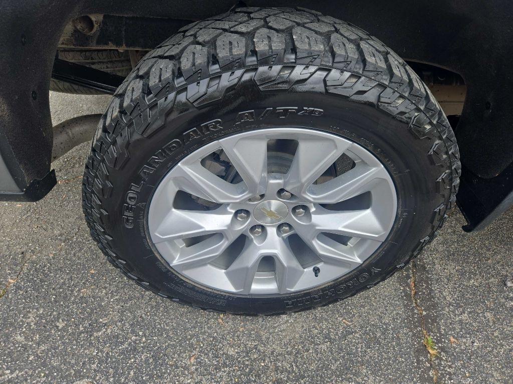 Chevrolet Silverado 1500 Custom Crew Cab 4WD 2023