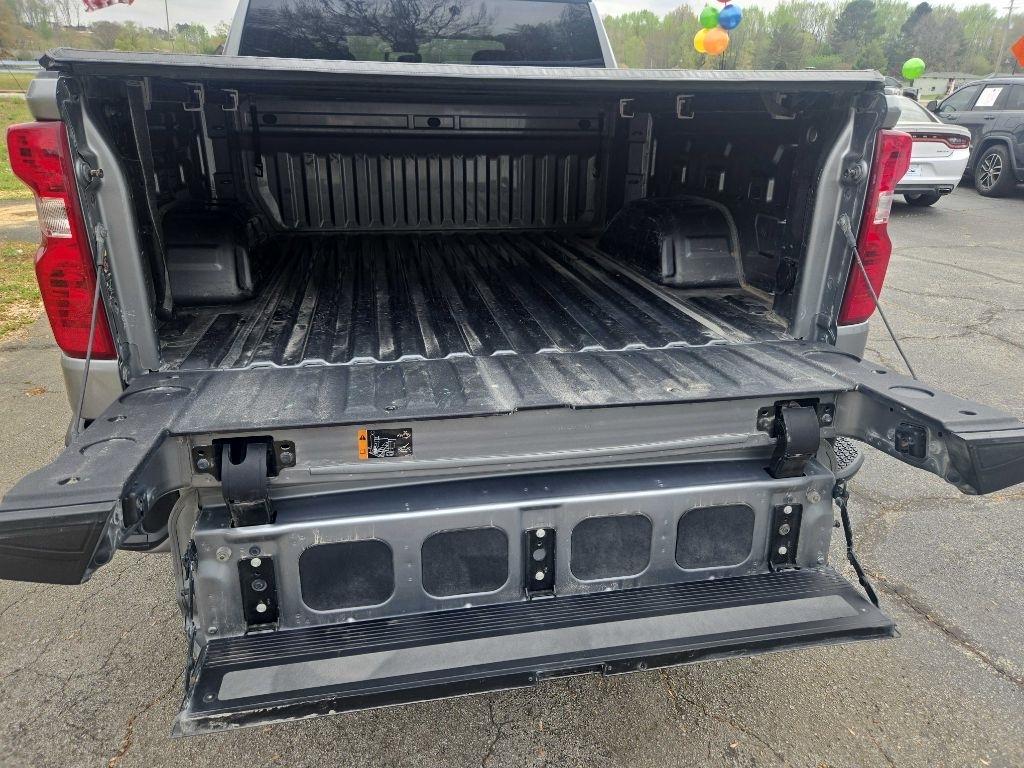 Chevrolet Silverado 1500 Custom Crew Cab 4WD 2023