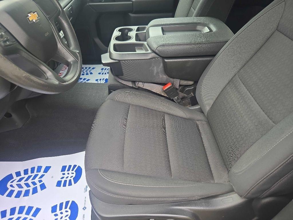 Chevrolet Silverado 1500 Custom Crew Cab 4WD 2023